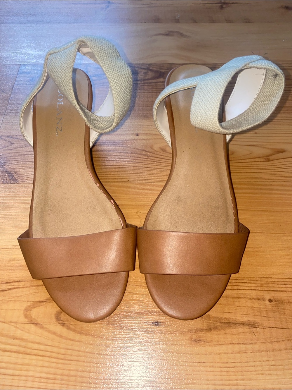 Women’s Tan Front-Strap Sandals with Cream Ankle Wrap